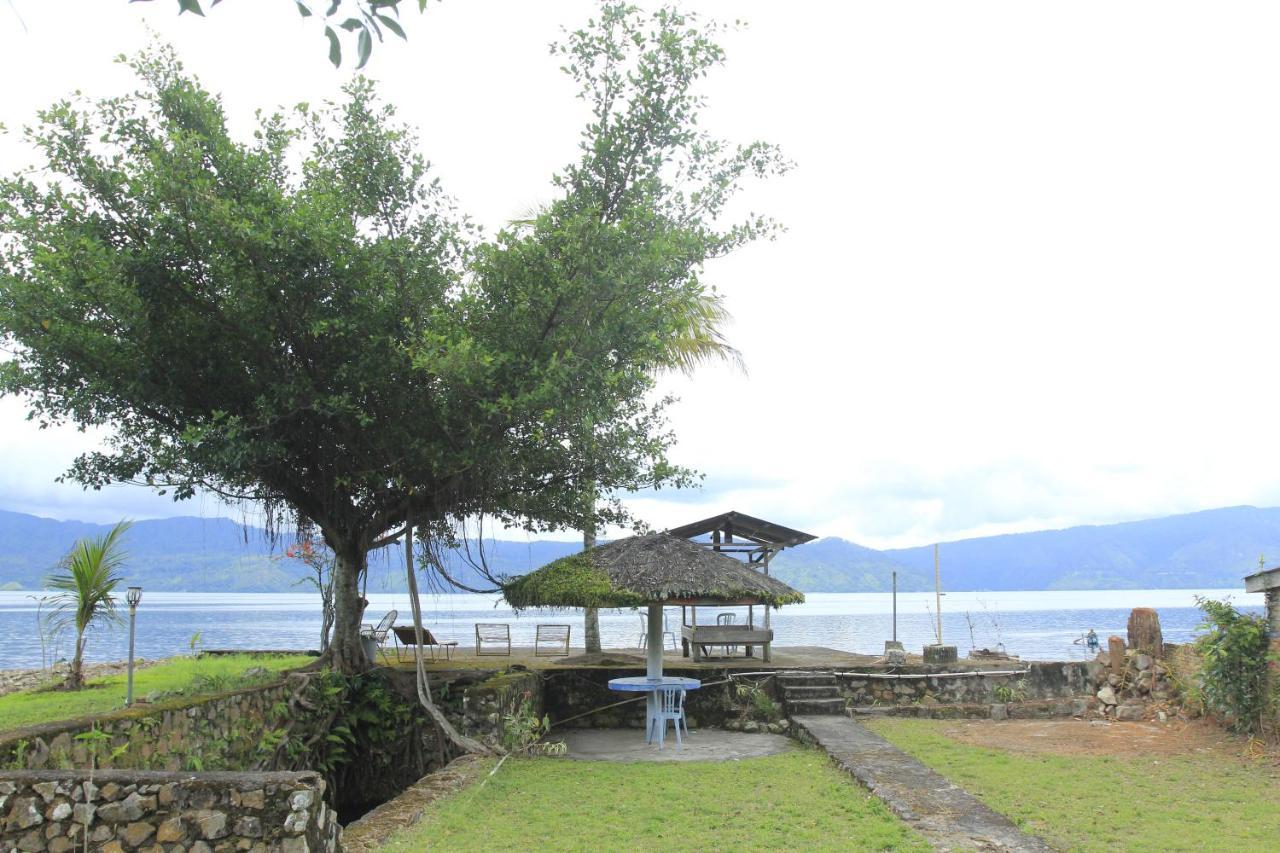 Sony Cottage Samosir Island Exterior foto